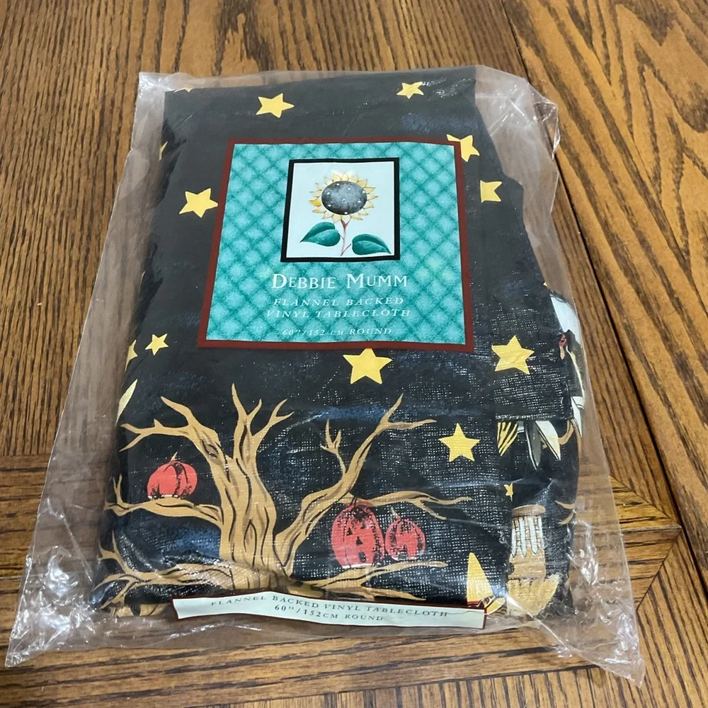 Debbie Mumm Pumpkins, Stars and Tree Halloween 🎃 Round Tablecloth